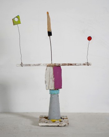 Nr. 81 Balance 1993 2025 versch. Mat. 55 x 35 x 15 cm